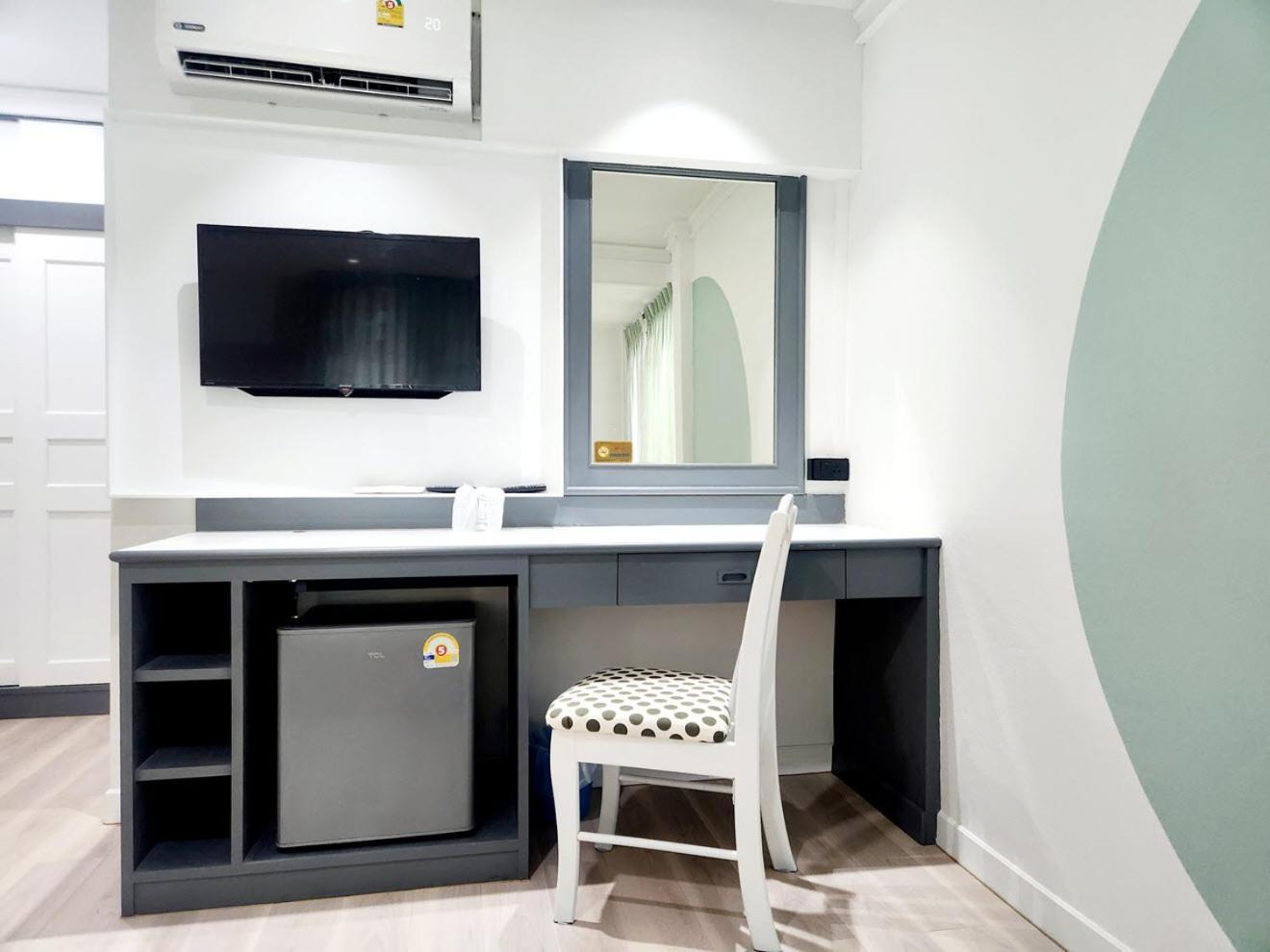Seatel Phuket, Patong Beach Extérieur photo