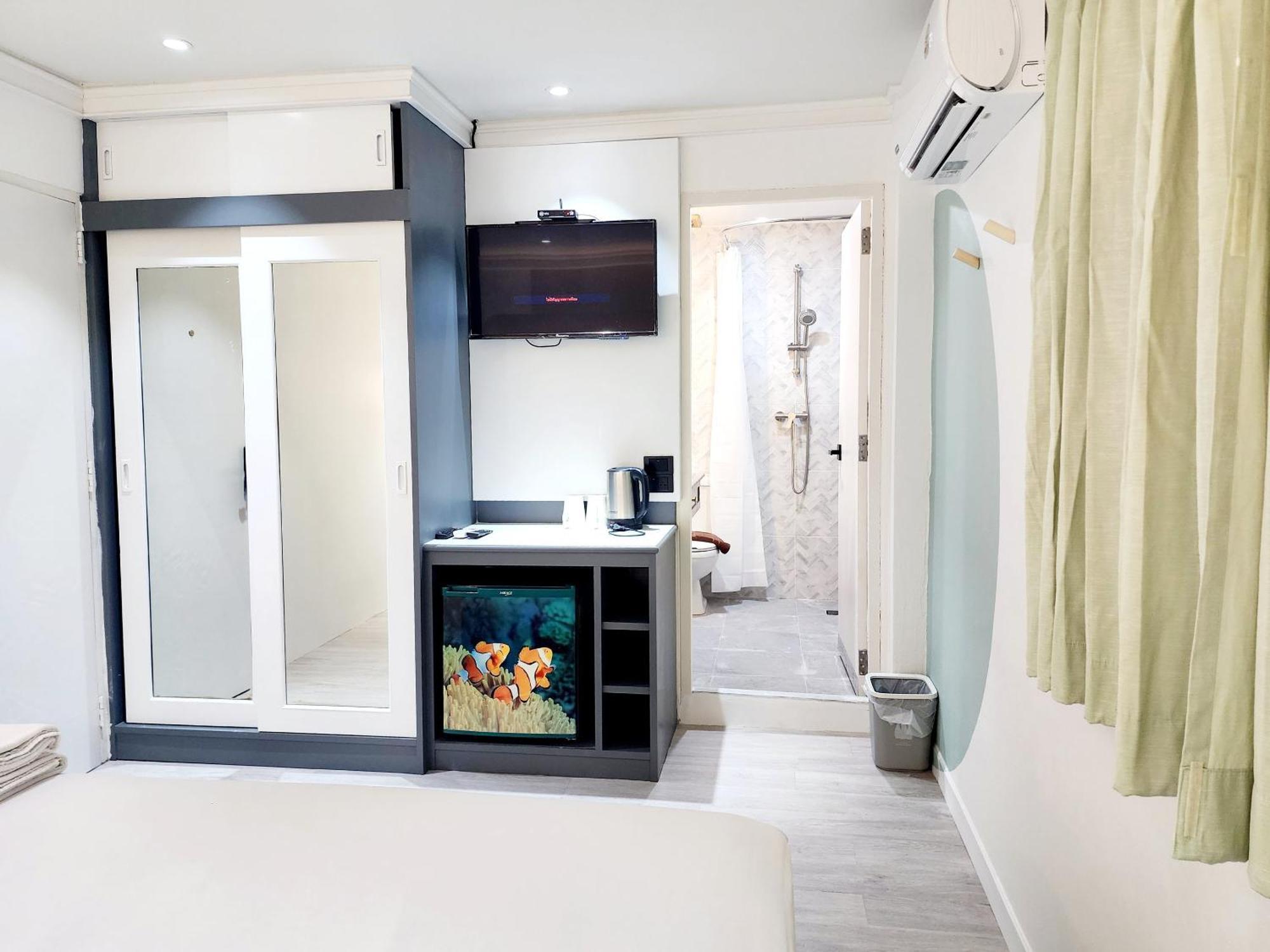 Seatel Phuket, Patong Beach Extérieur photo