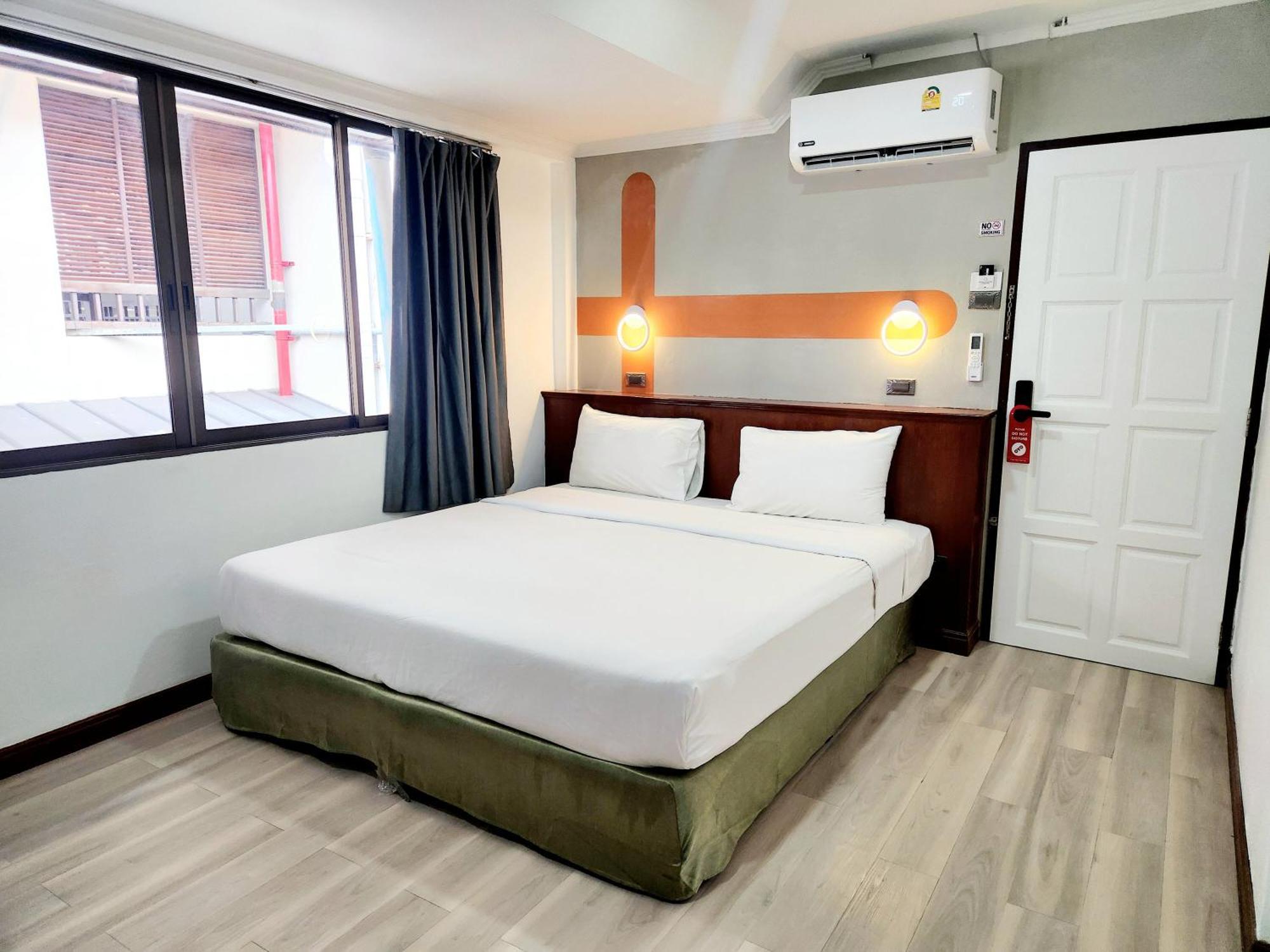 Seatel Phuket, Patong Beach Extérieur photo