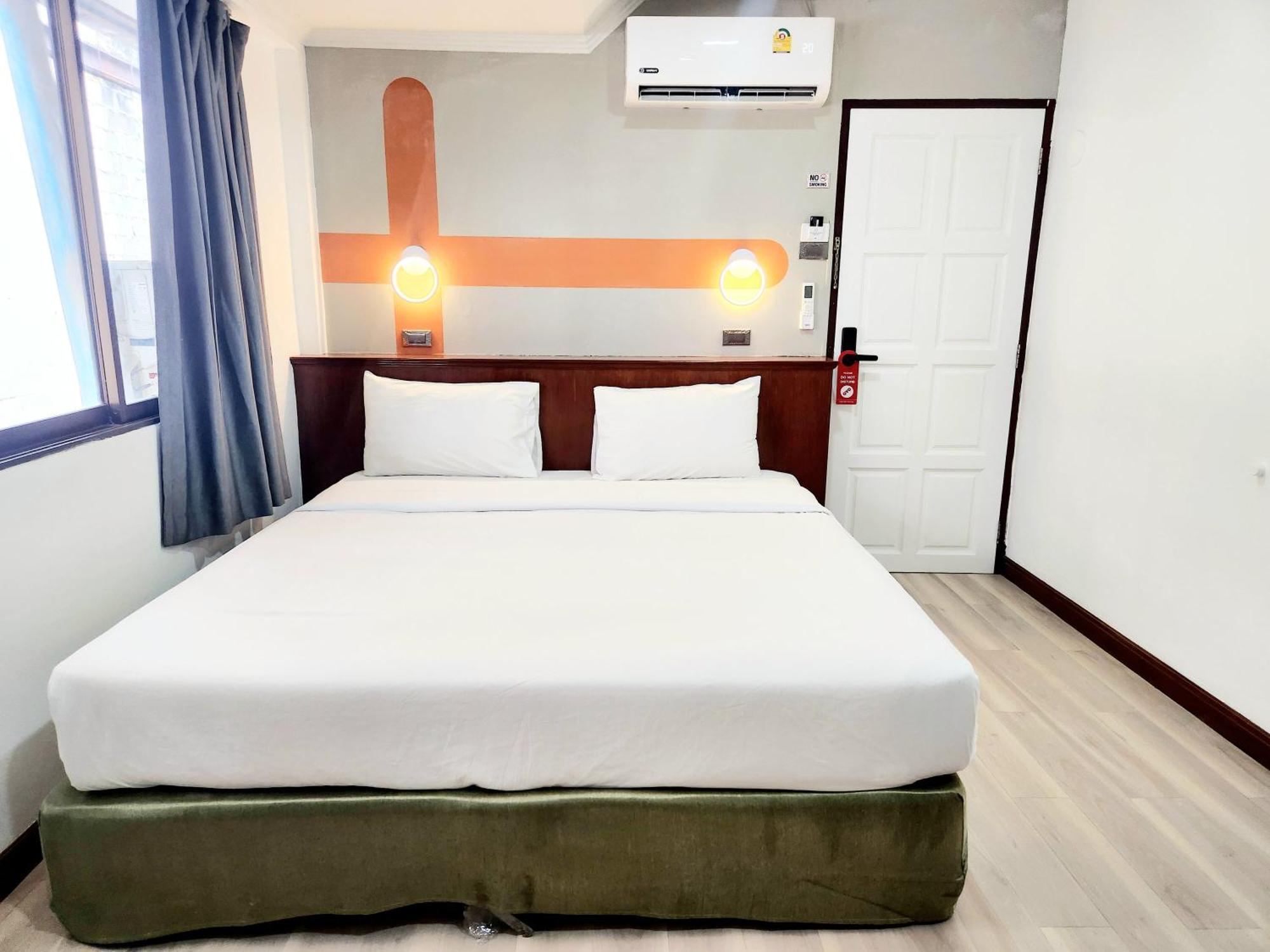 Seatel Phuket, Patong Beach Extérieur photo