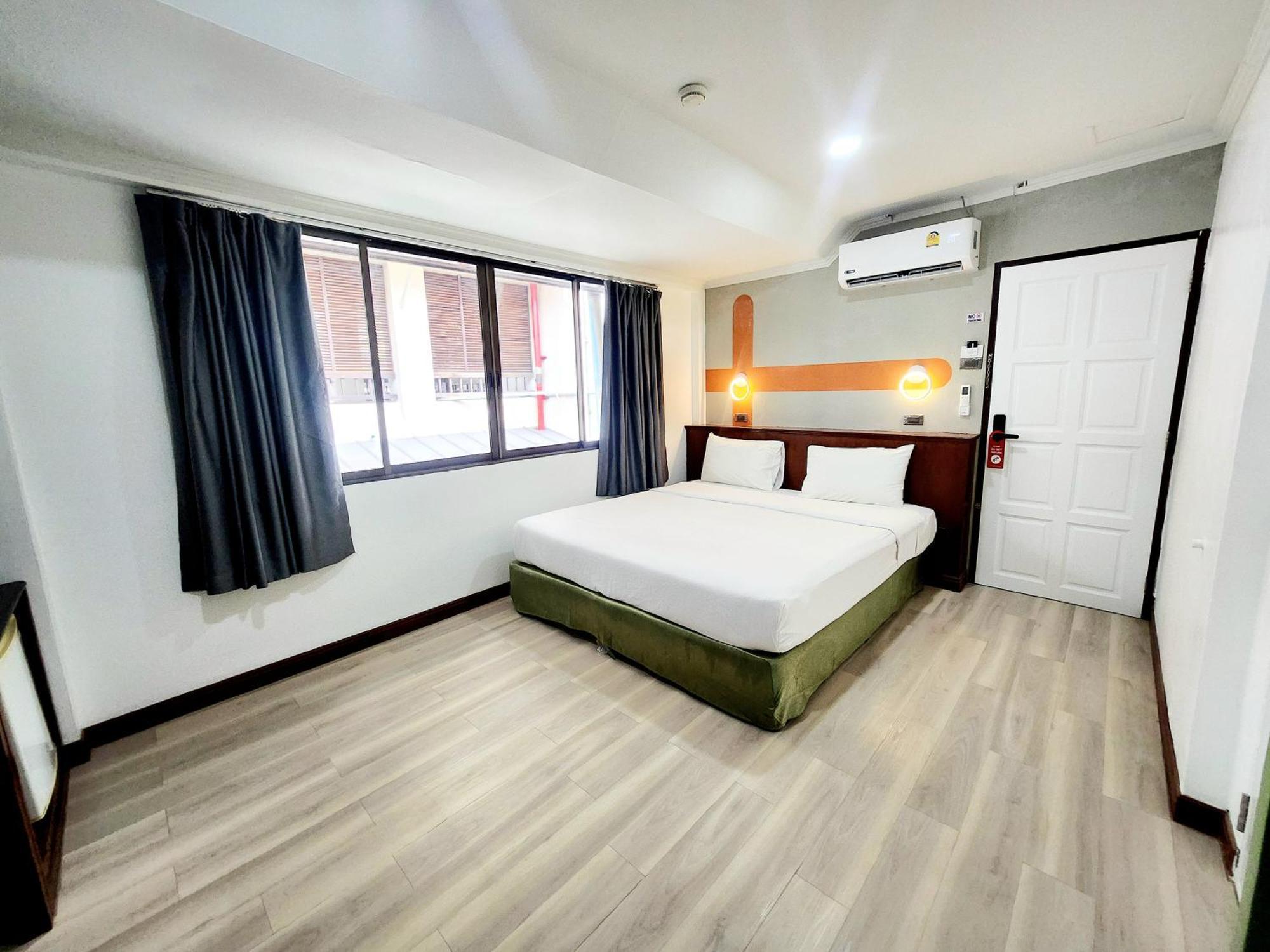 Seatel Phuket, Patong Beach Extérieur photo